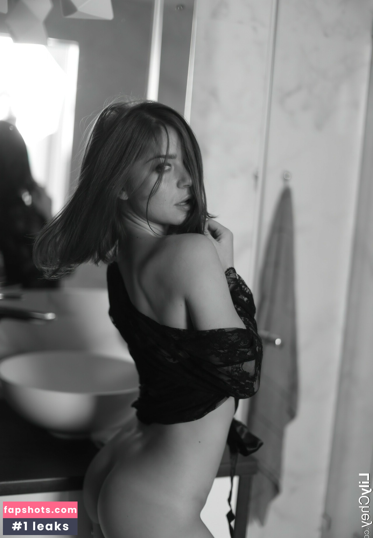 Guerlain gallery photo #92