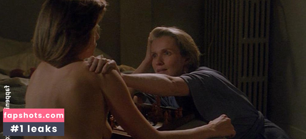 Guillemette Grobon nude babe gallery