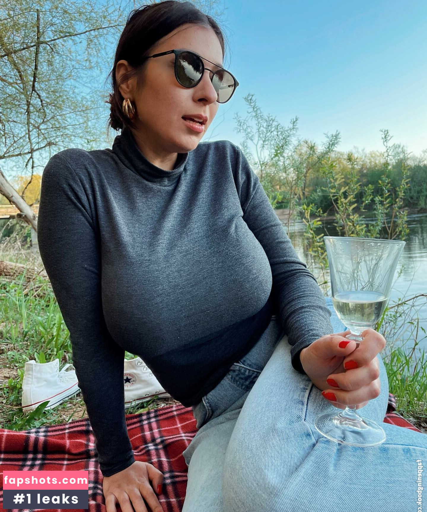 Gulia gallery photo #23