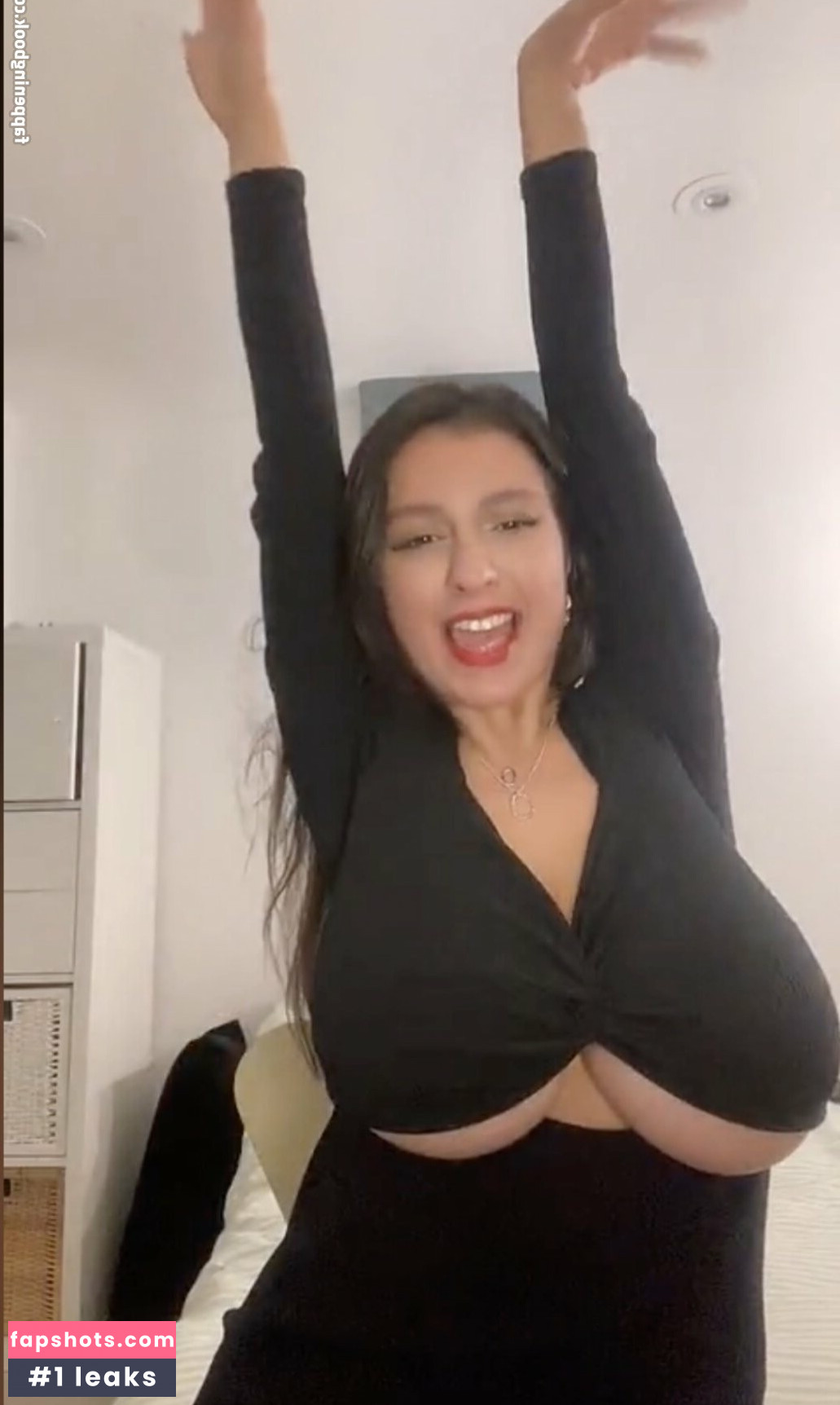 Gulia gallery photo #40