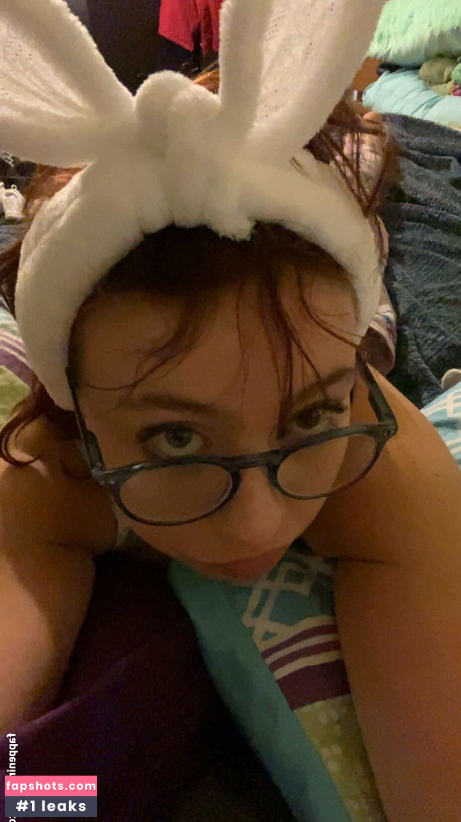 Gulliblecream288 nude babe gallery