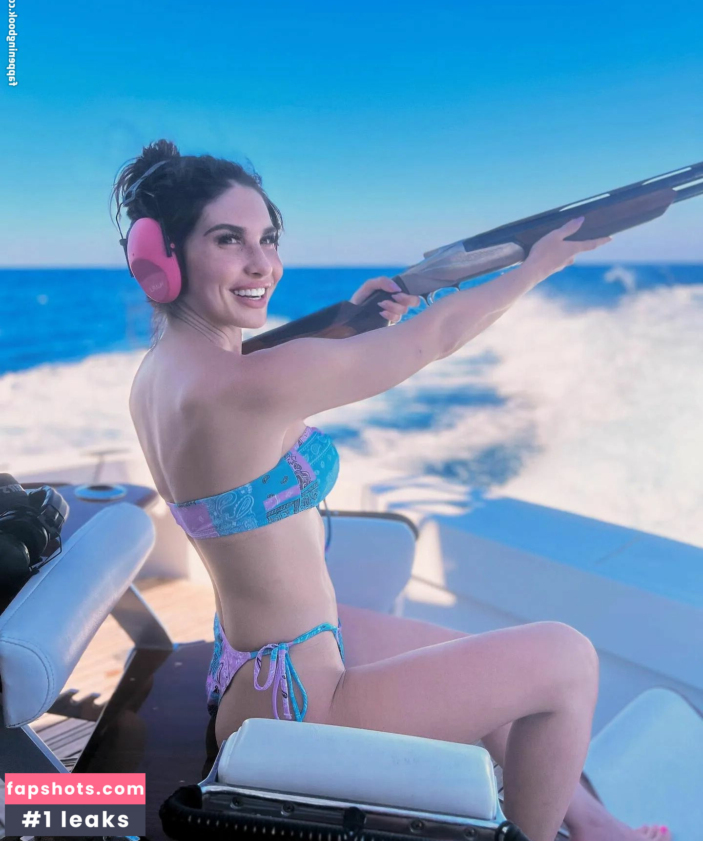 Gun Bunnies gallery photo #17