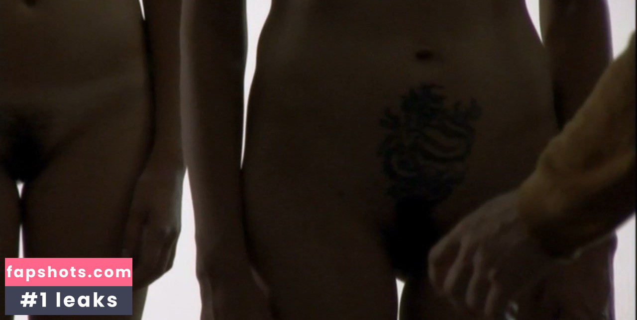 Gwenelle Vaultier nude babe gallery