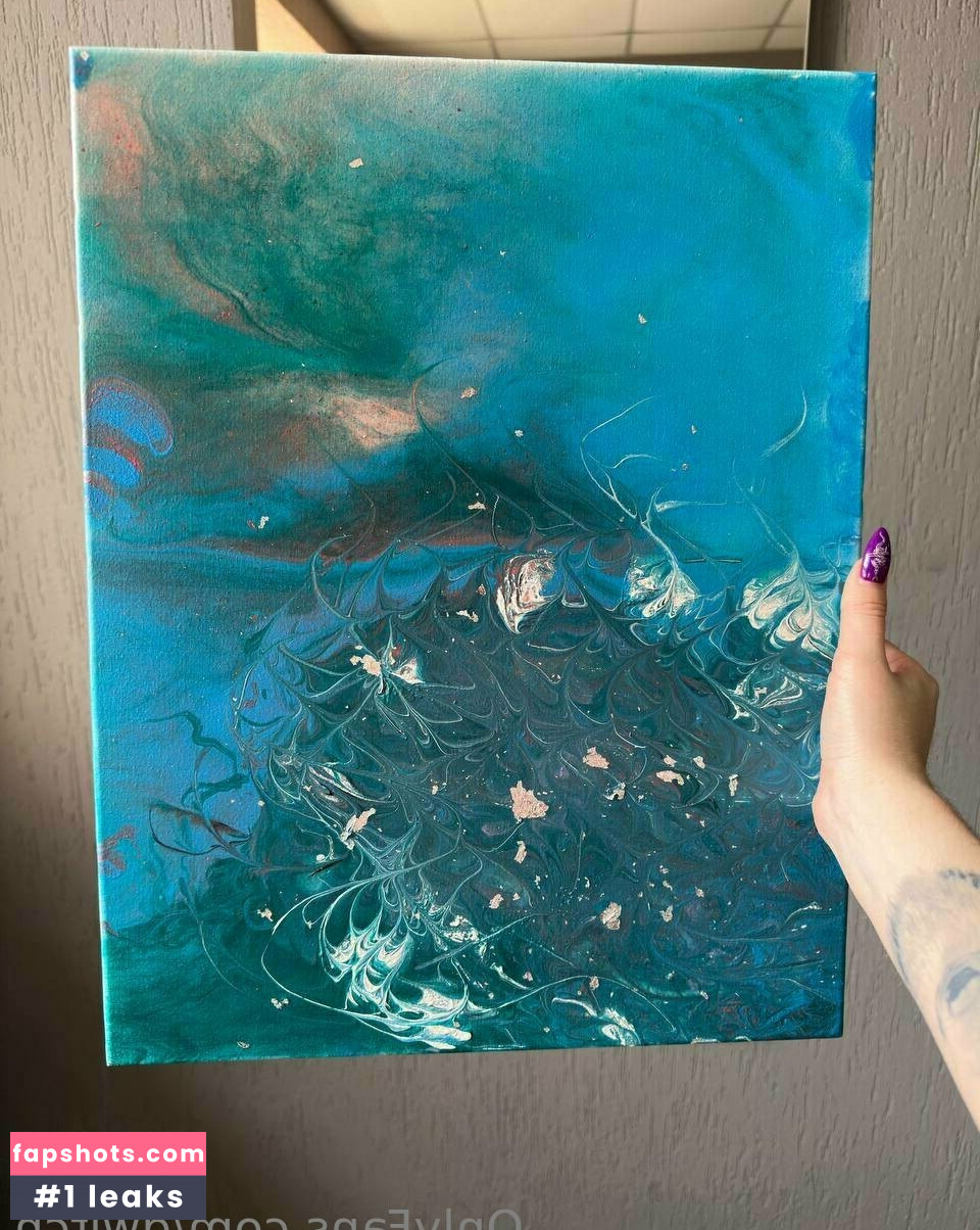 gwitch gallery photo #3