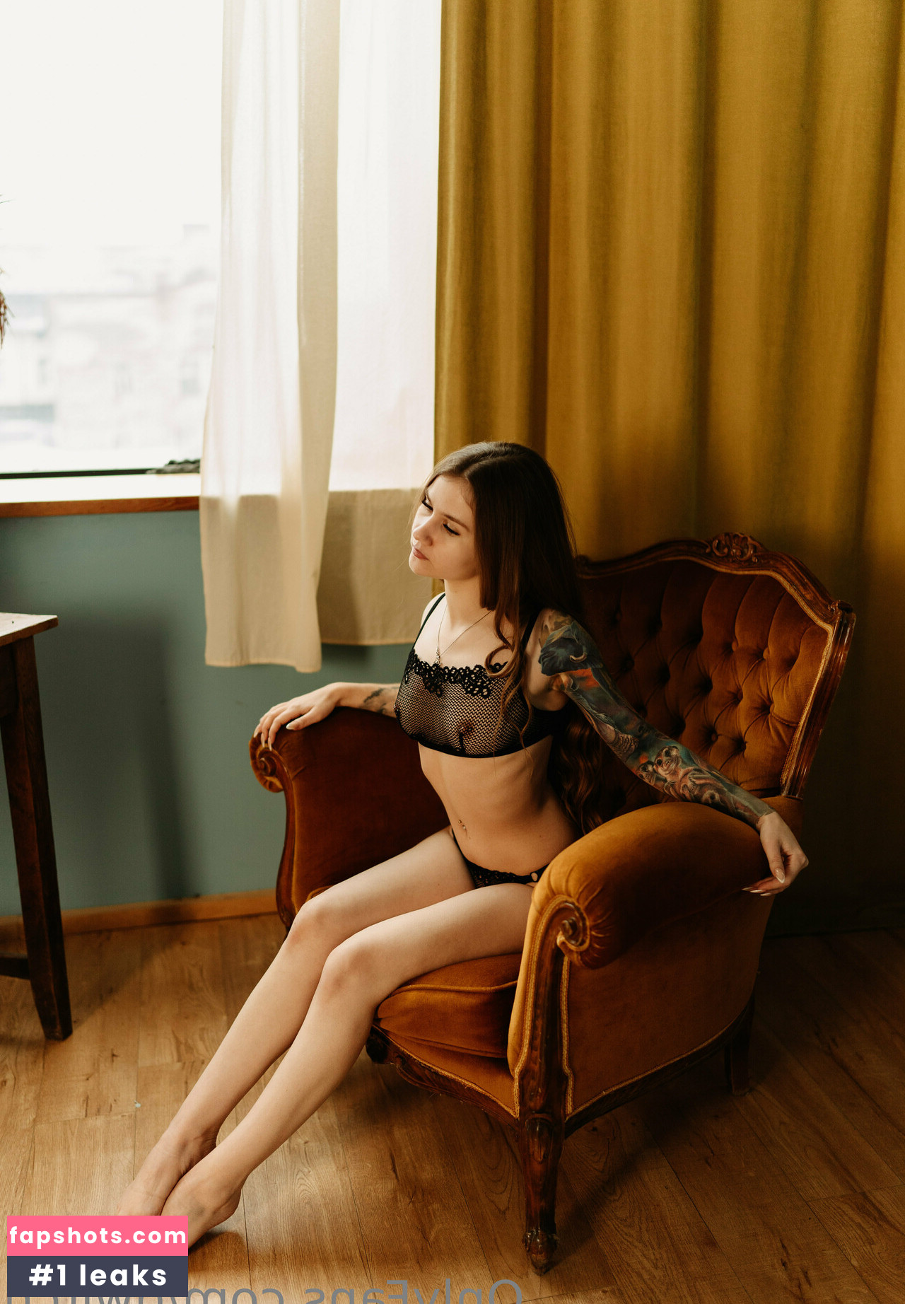 gwitch gallery photo #6