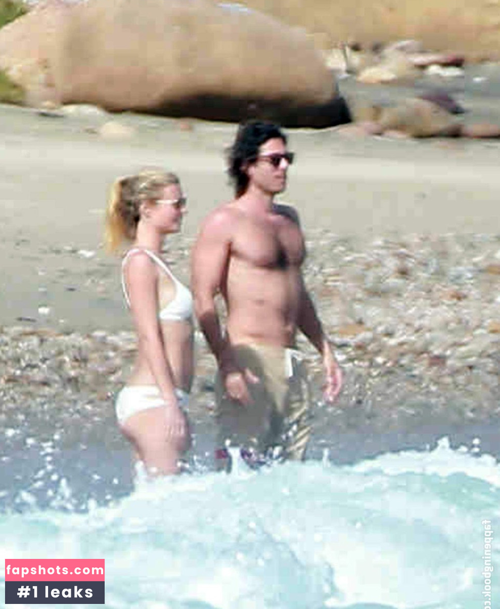 Gwyneth Paltrow gallery photo #232