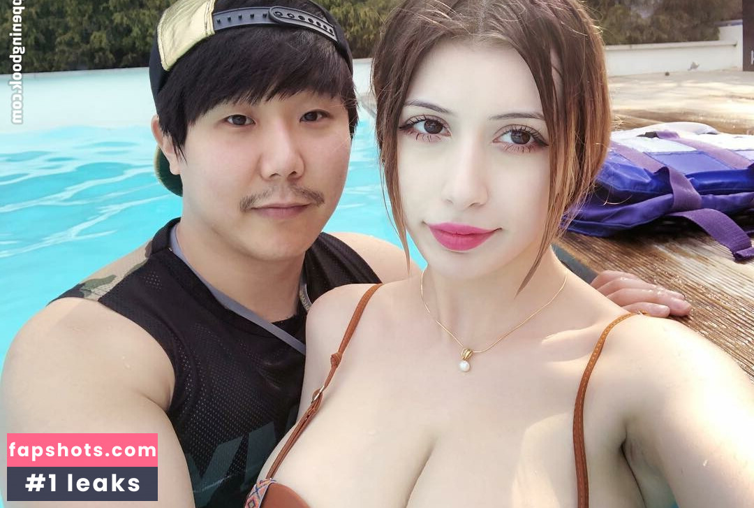 Gym Couple gallery photo #14