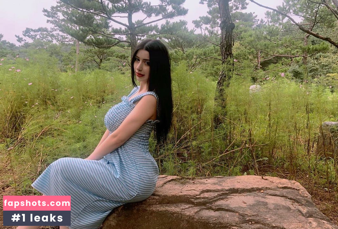 Gym Couple gallery photo #32