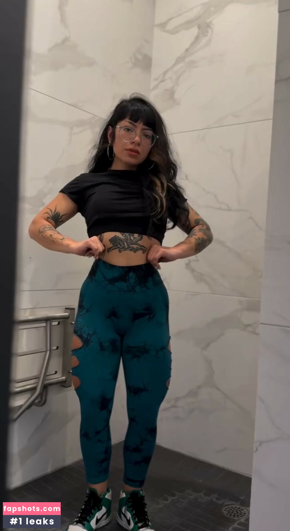 _h3llgurl , Justwidow gallery photo #11