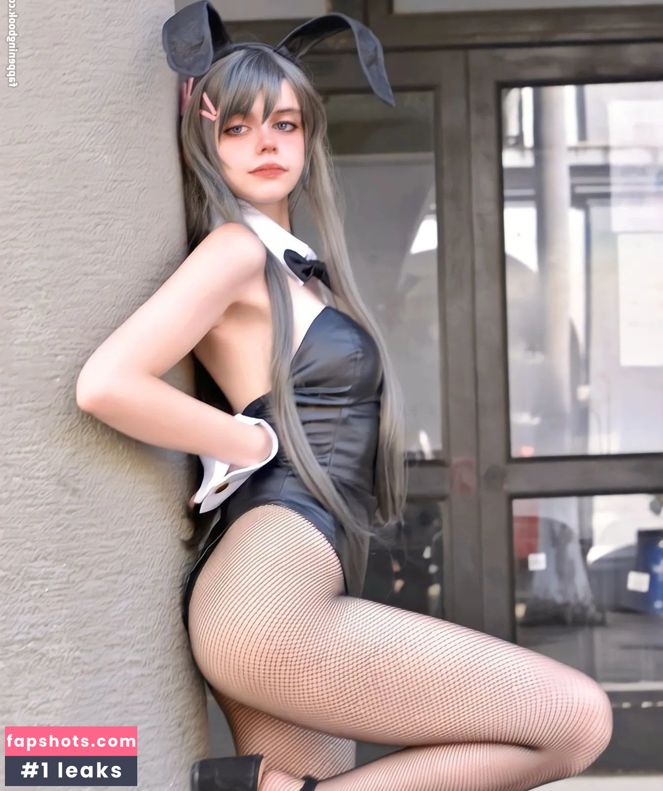 Hacchi_Whitebear gallery photo #4