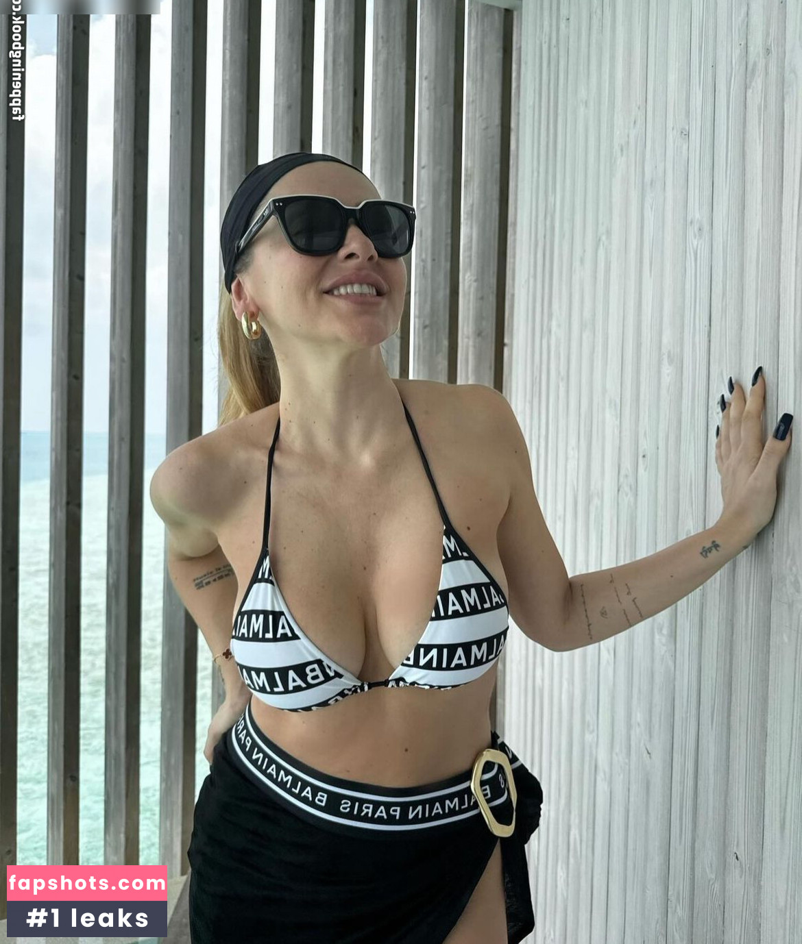 Hadise gallery photo #65