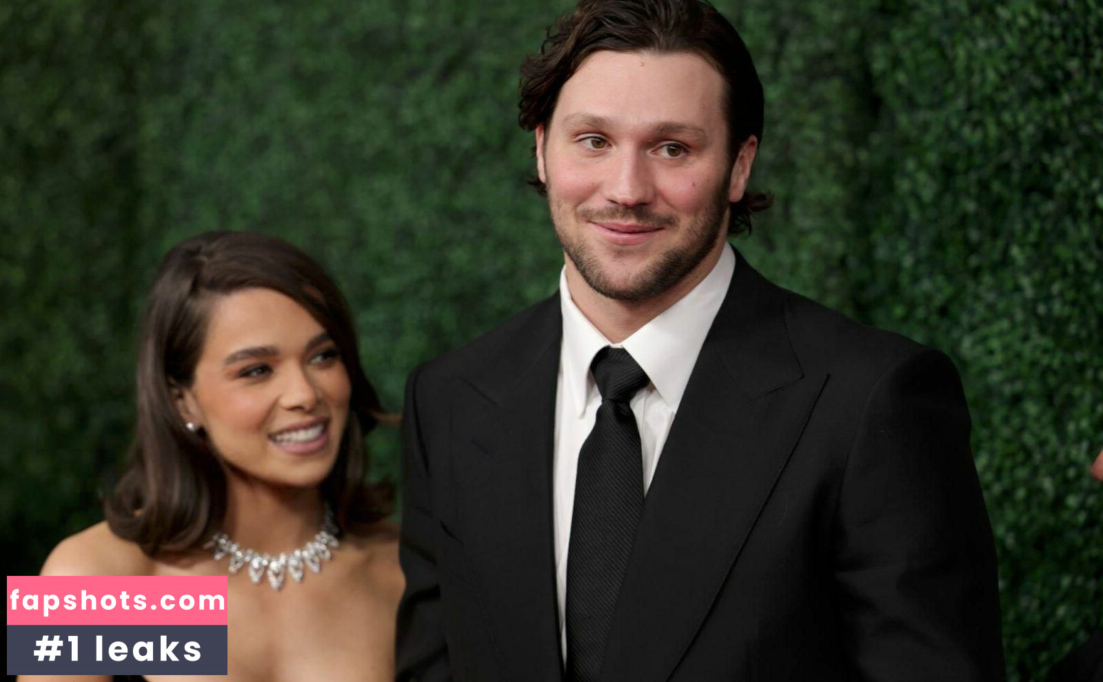 Hailee Steinfeld gallery photo #101