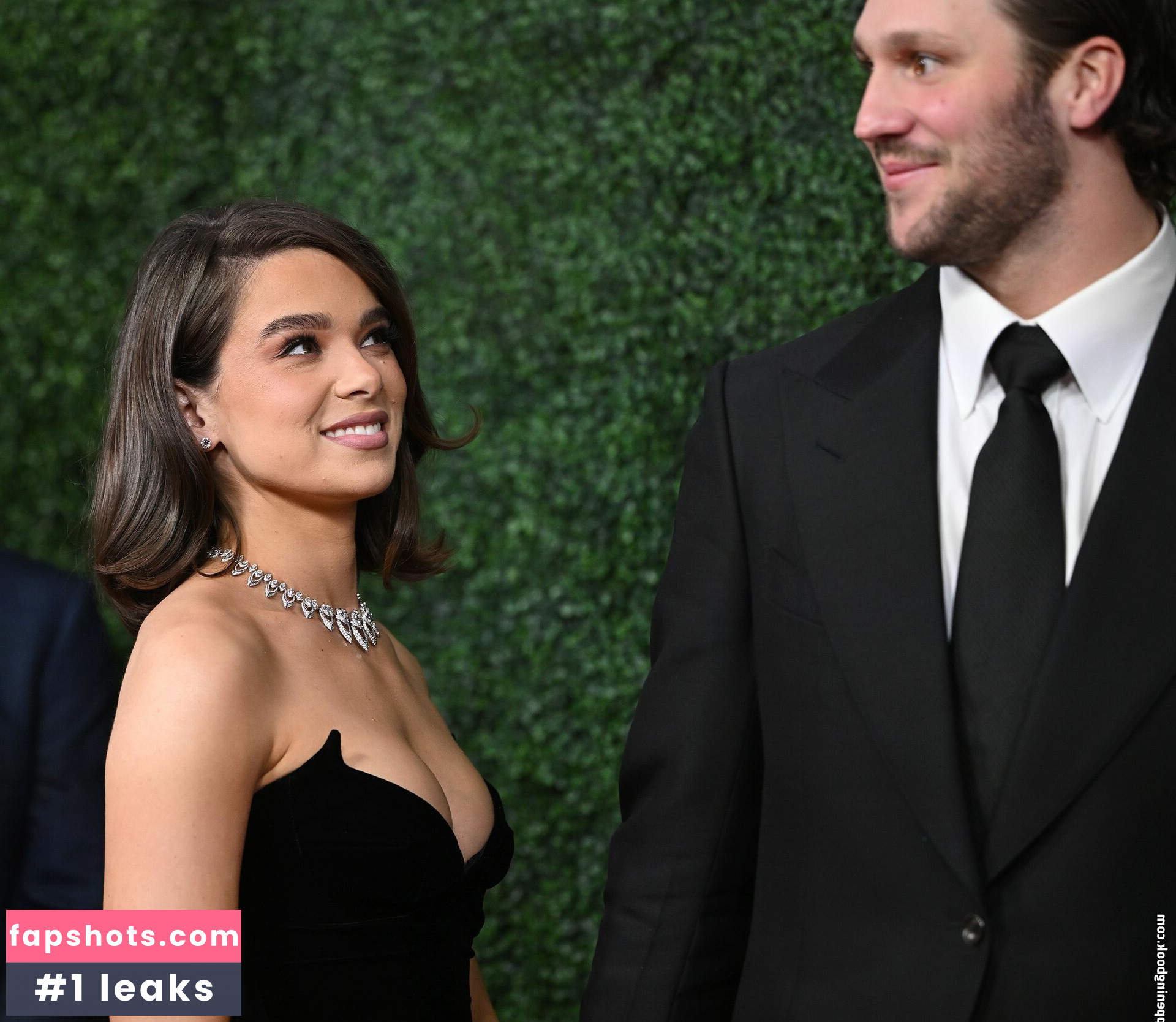 Hailee Steinfeld gallery photo #112