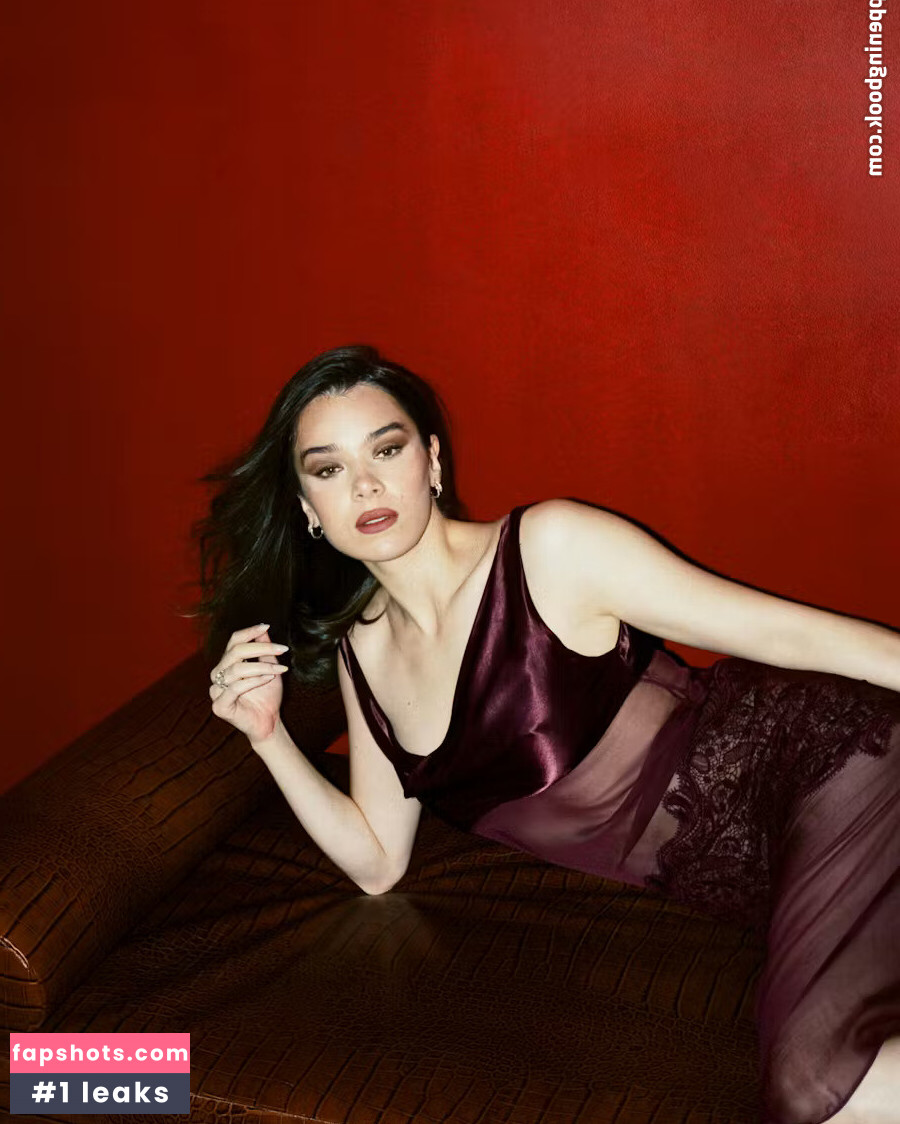 Hailee Steinfeld gallery photo #15