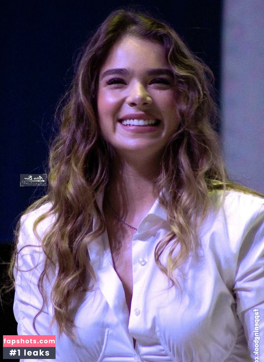 Hailee Steinfeld gallery photo #148