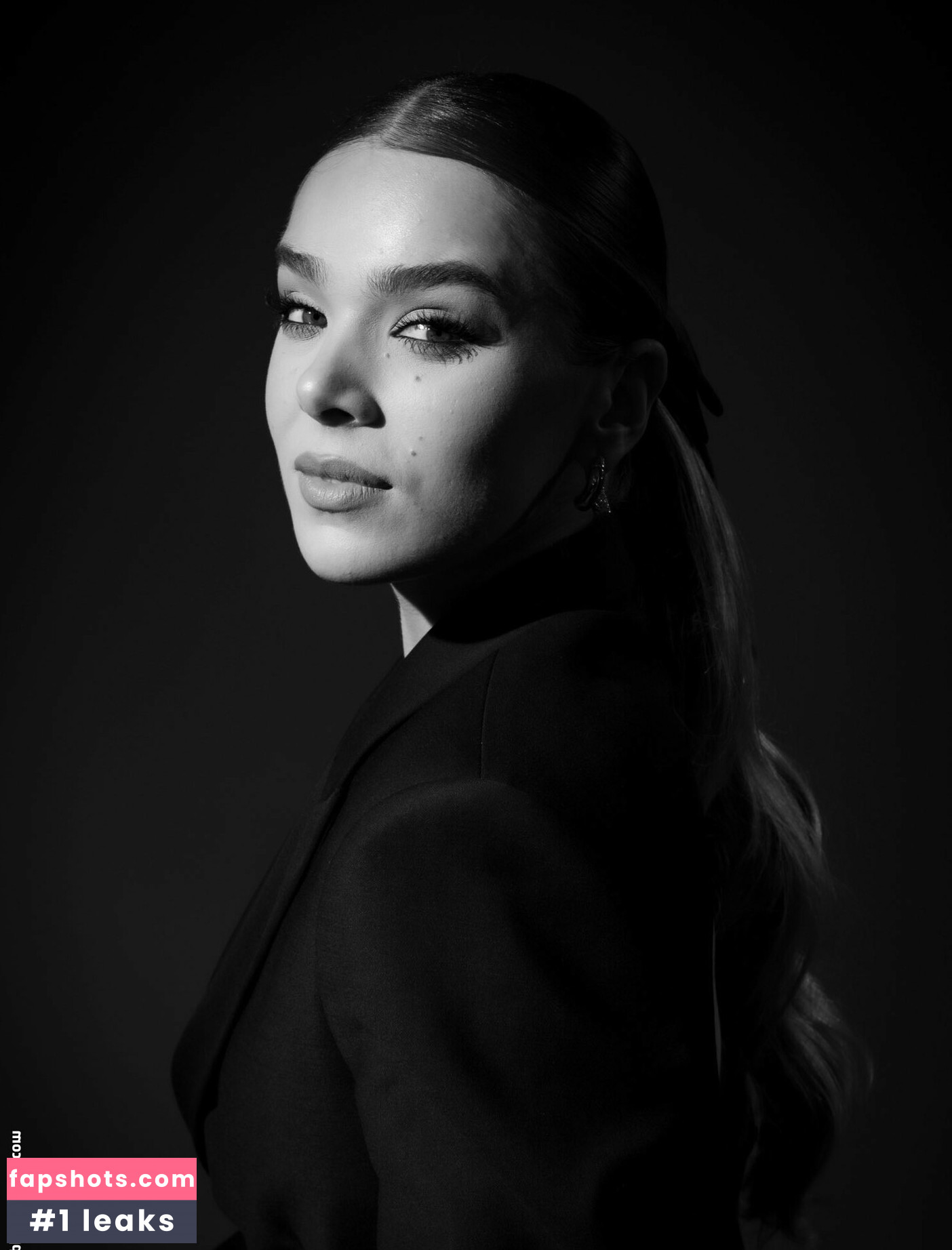 Hailee Steinfeld gallery photo #333