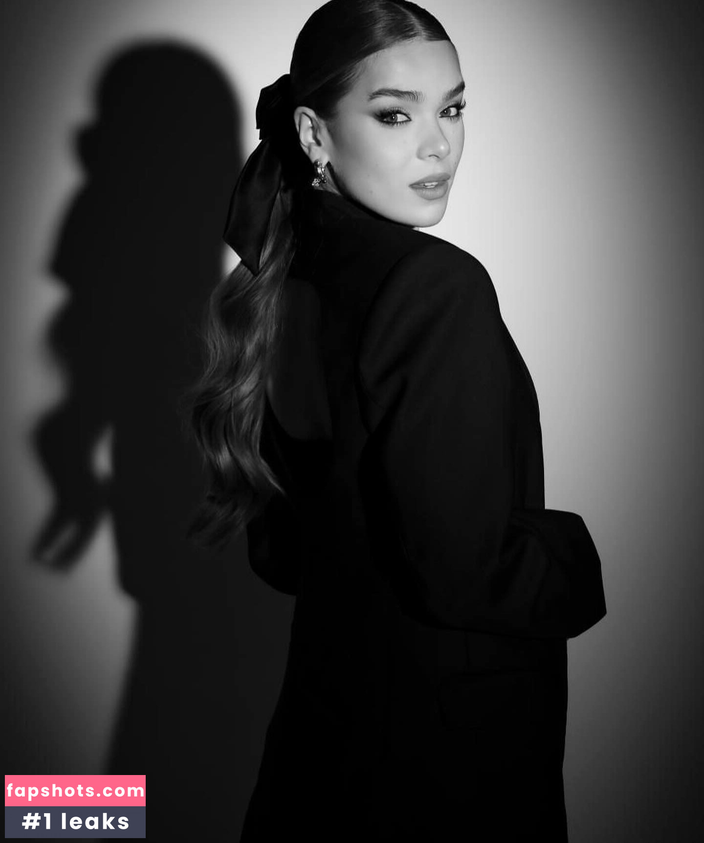 Hailee Steinfeld gallery photo #338