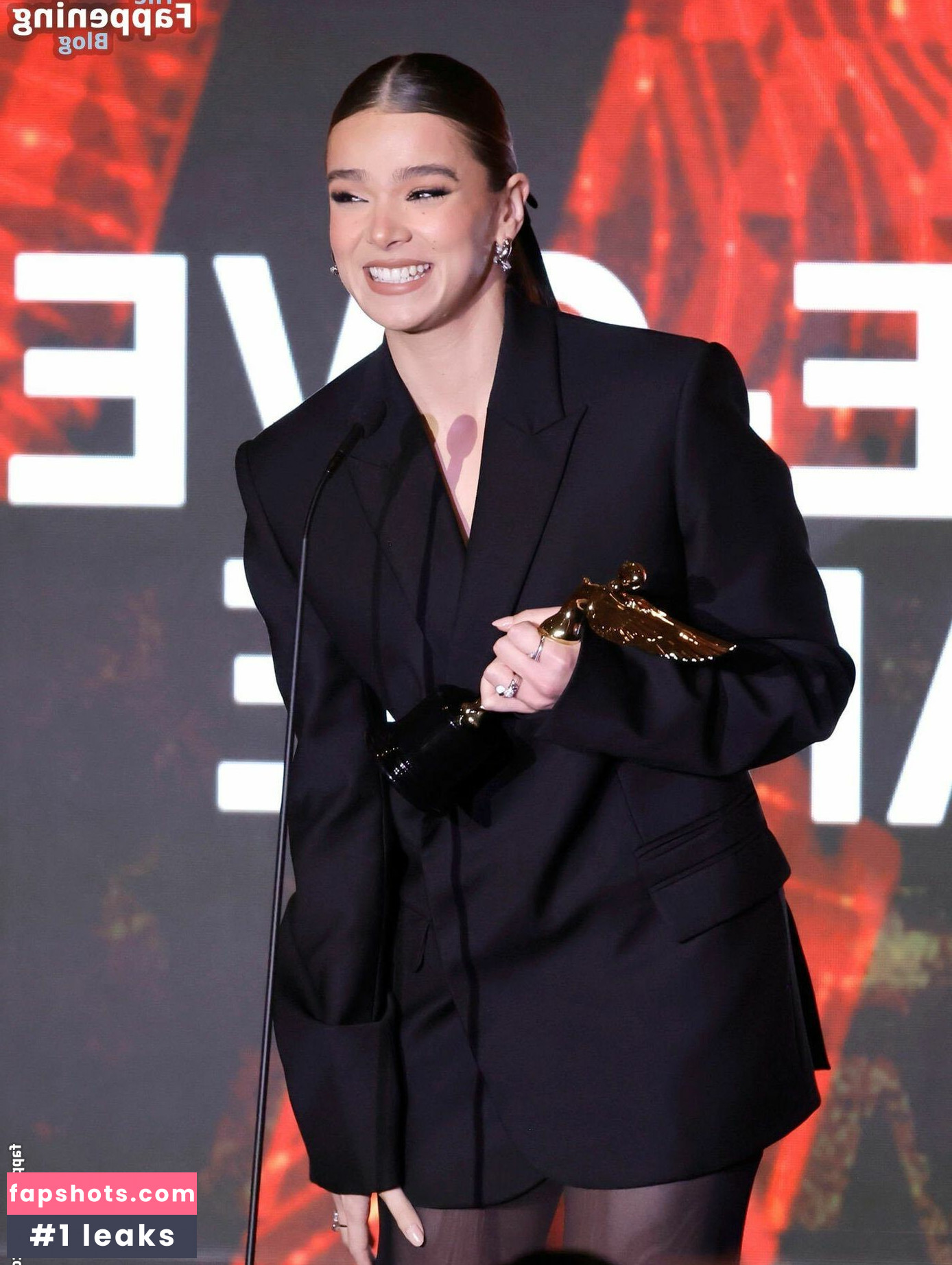 Hailee Steinfeld gallery photo #357