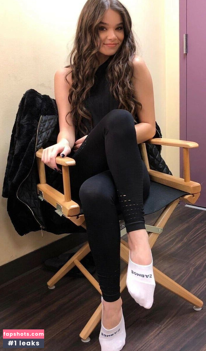 Hailee Steinfeld gallery photo #430