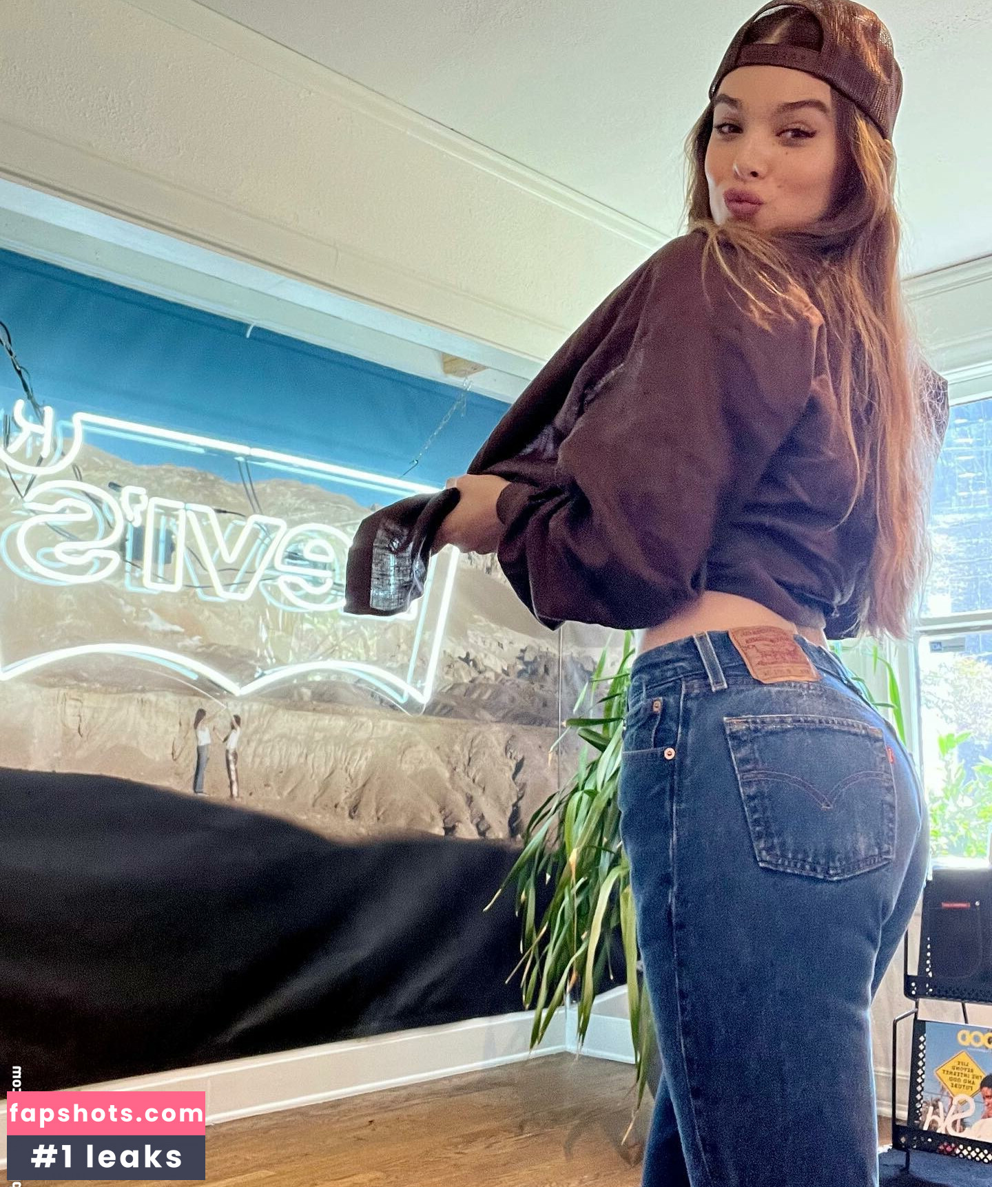 Hailee Steinfeld gallery photo #462