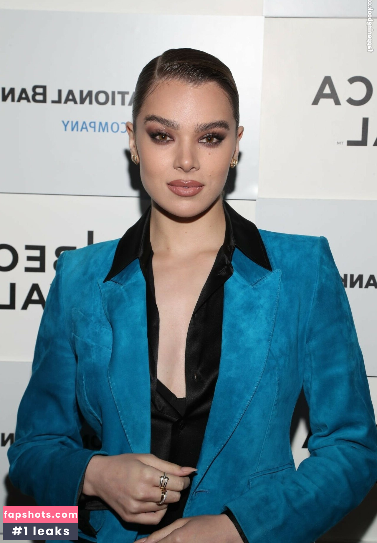 Hailee Steinfeld gallery photo #673