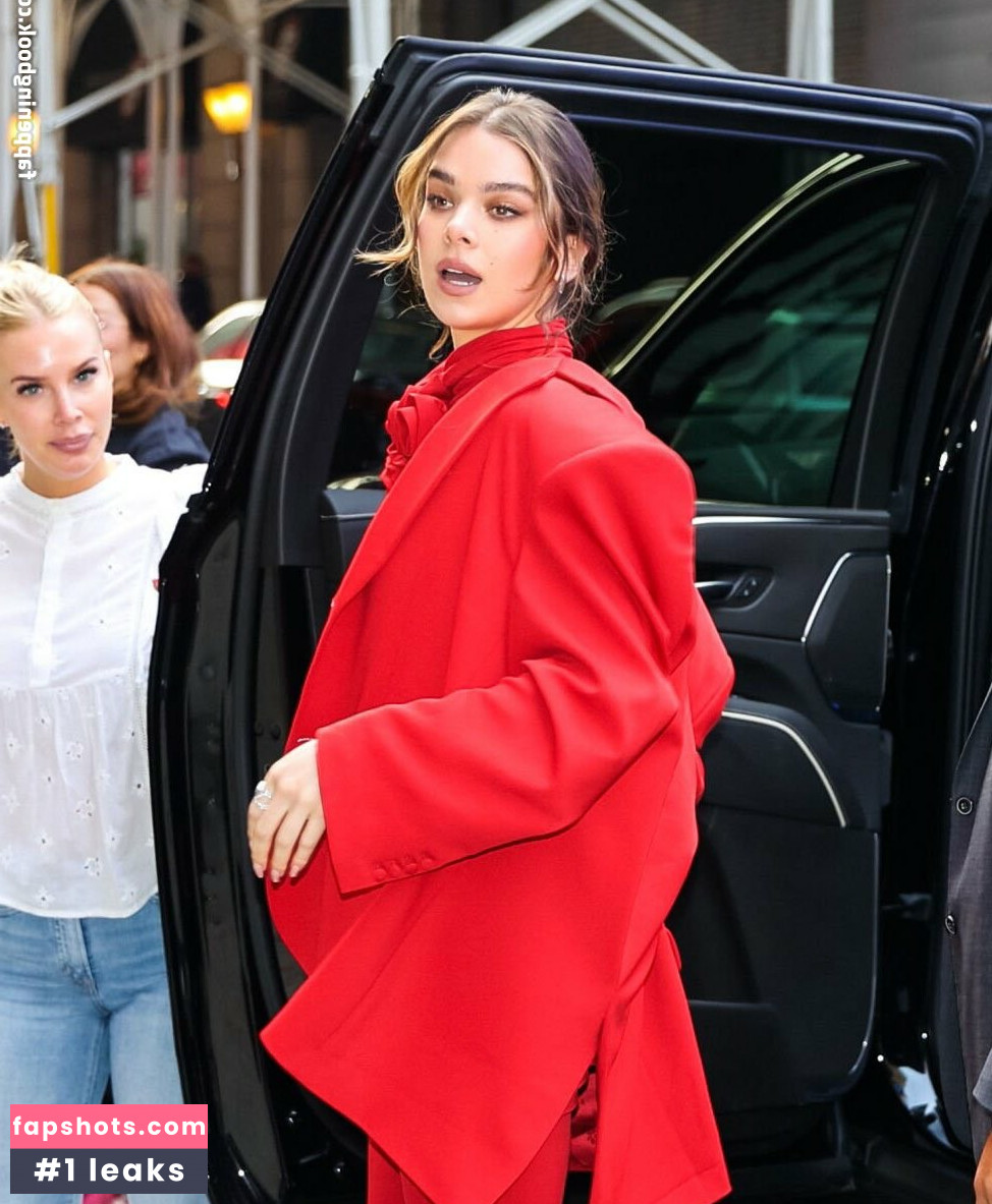 Hailee Steinfeld gallery photo #882