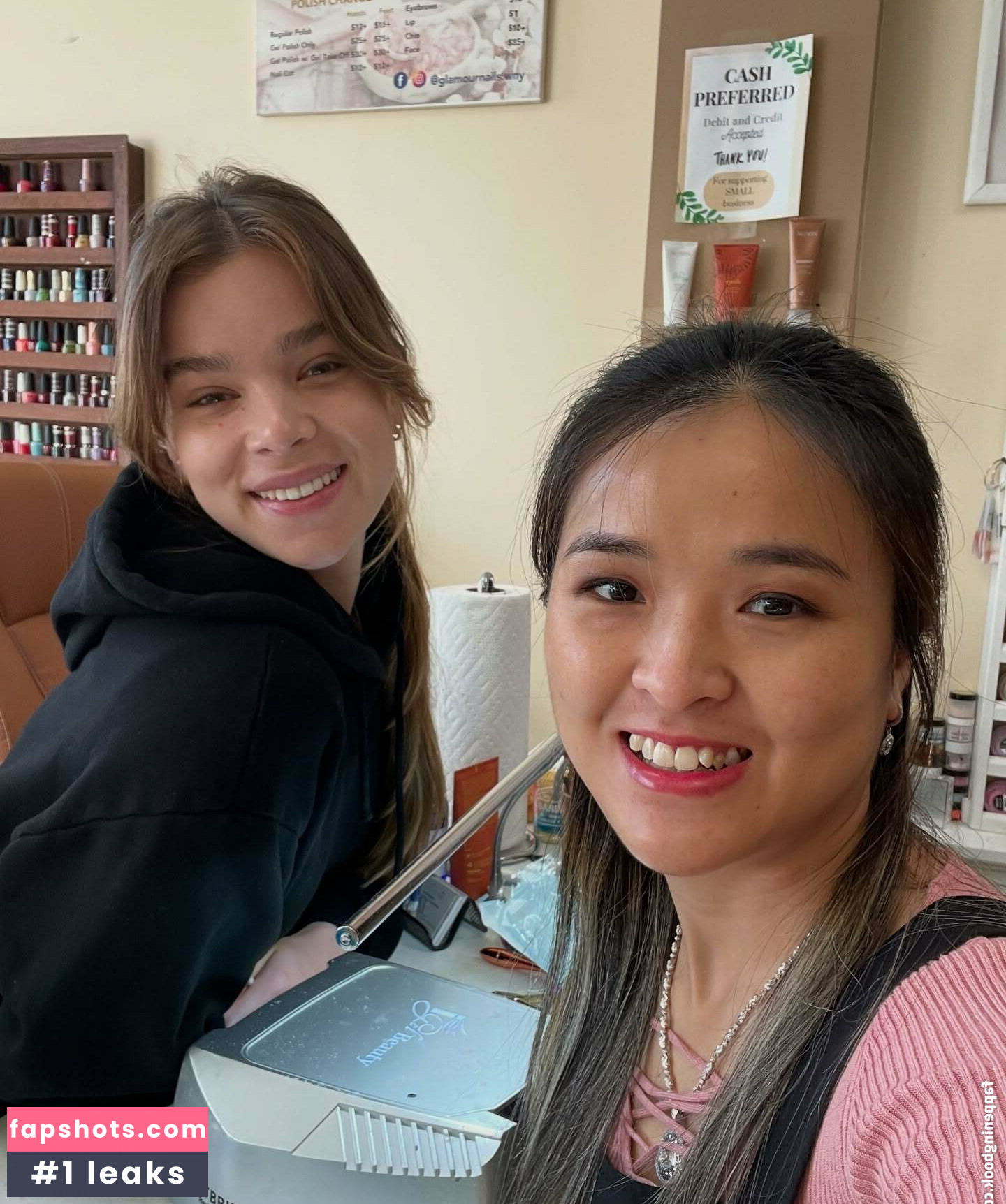 Hailee Steinfeld gallery photo #90