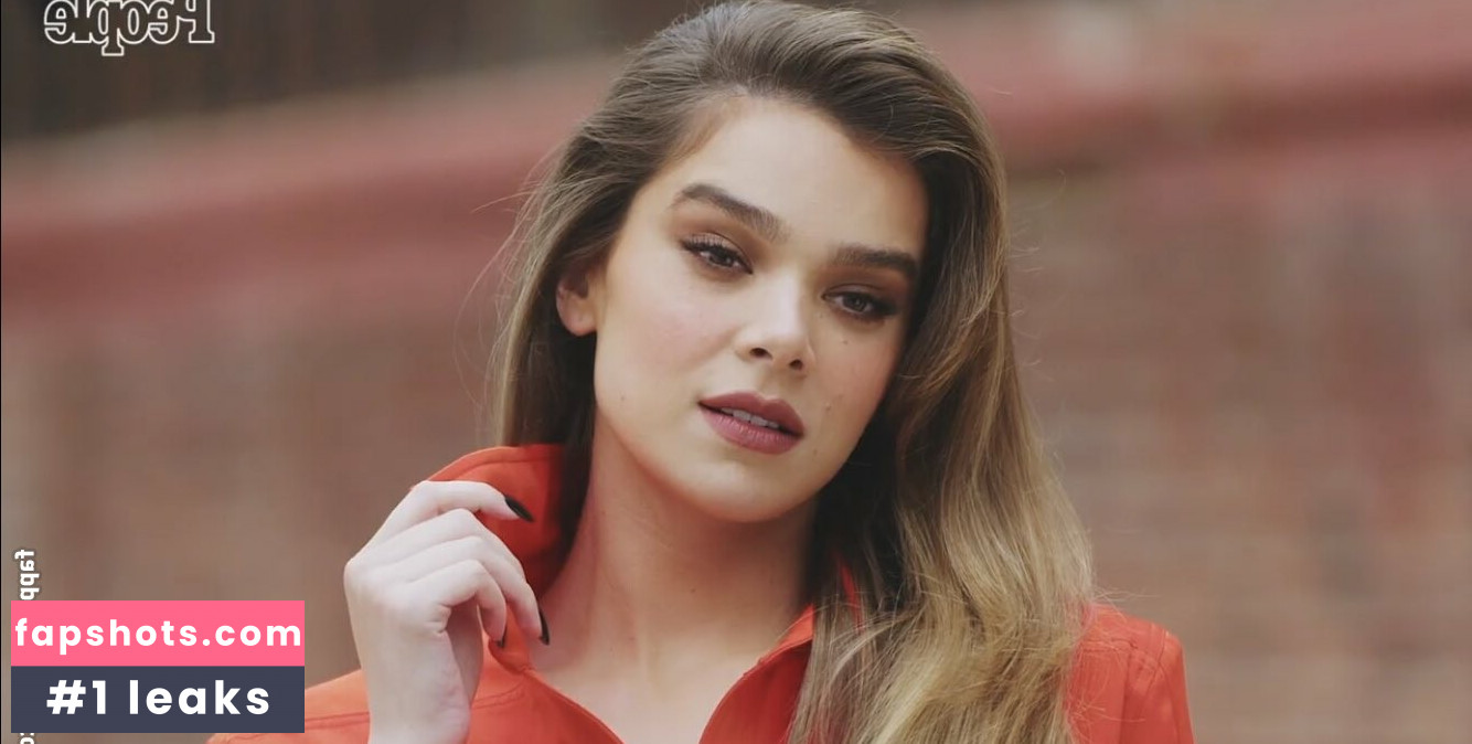 Hailee Steinfeld gallery photo #892