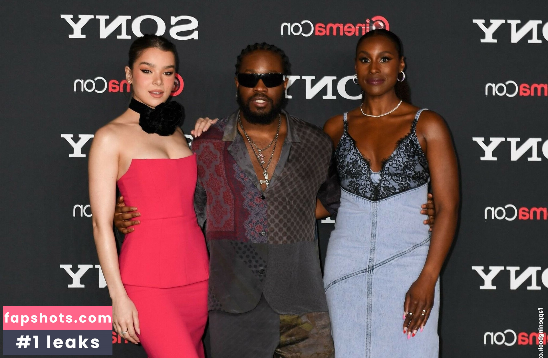 Hailee Steinfeld gallery photo #953