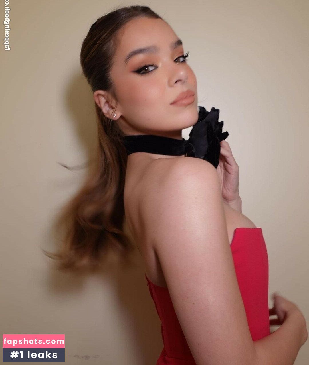 Hailee Steinfeld gallery photo #957