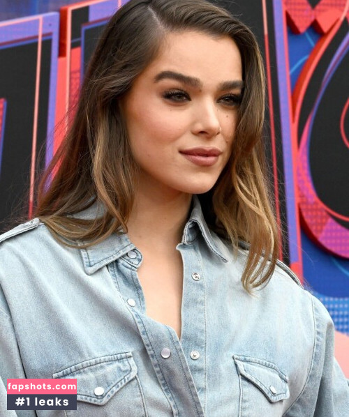 Hailee Steinfeld gallery photo #1303
