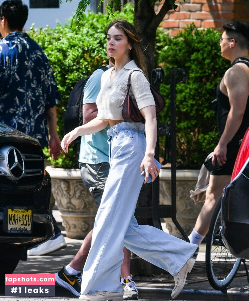 Hailee Steinfeld gallery photo #1343