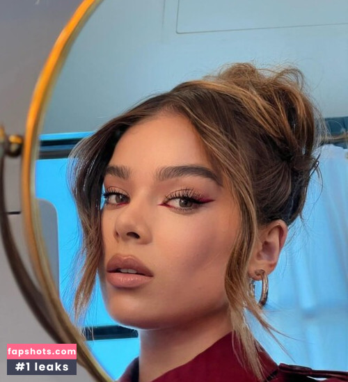 Hailee Steinfeld gallery photo #1660
