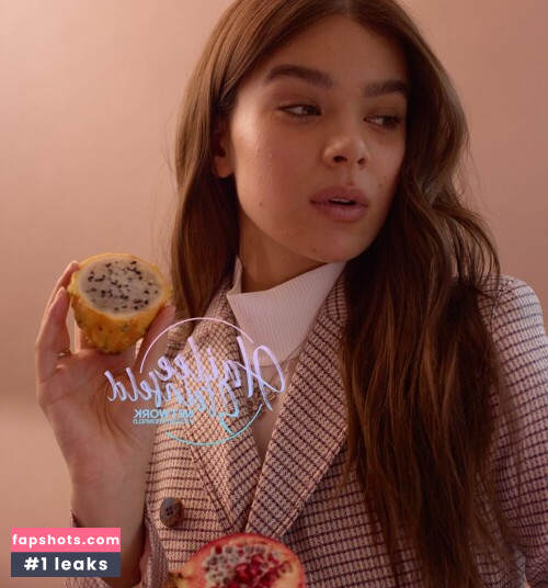 Hailee Steinfeld gallery photo #1756