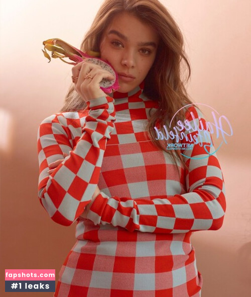 Hailee Steinfeld gallery photo #1765