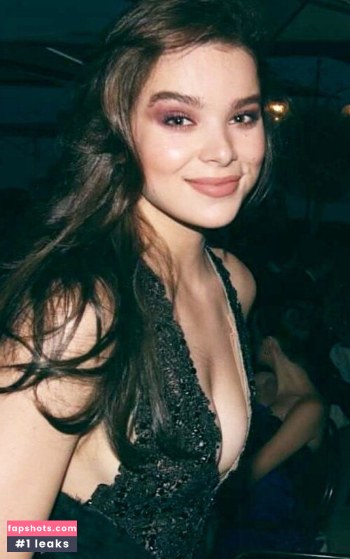 Hailee Steinfeld gallery photo #1903