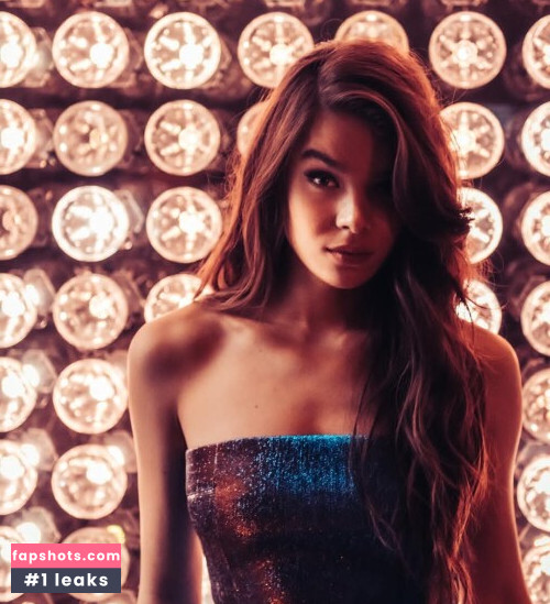 Hailee Steinfeld gallery photo #1934