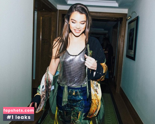 Hailee Steinfeld gallery photo #1943