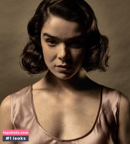 Hailee Steinfeld gallery photo #298