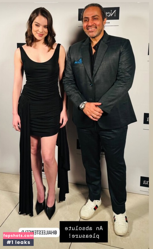 Hailee Steinfeld gallery photo #334