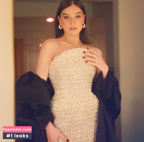 Hailee Steinfeld gallery photo #338