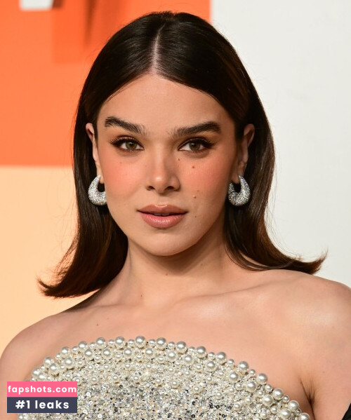 Hailee Steinfeld gallery photo #354