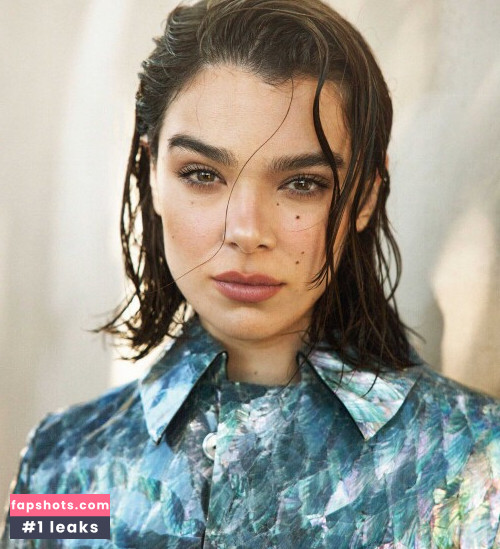 Hailee Steinfeld gallery photo #370