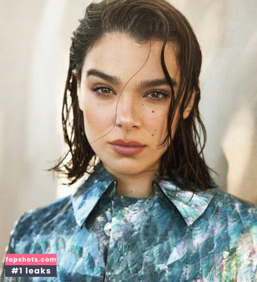 Hailee Steinfeld gallery photo #381