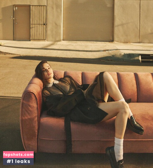 Hailee Steinfeld gallery photo #389