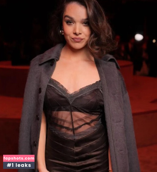 Hailee Steinfeld gallery photo #420