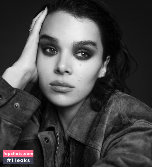 Hailee Steinfeld gallery photo #432