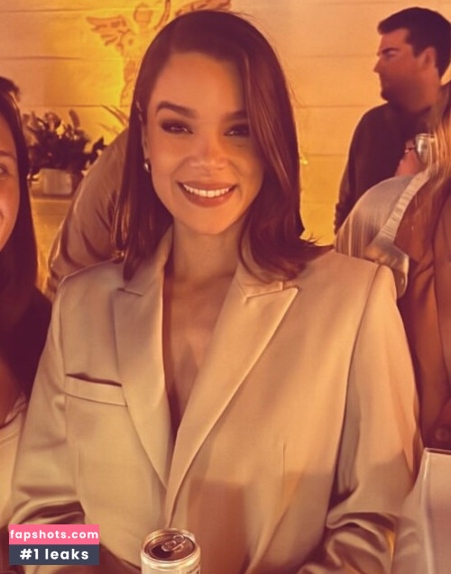 Hailee Steinfeld gallery photo #437