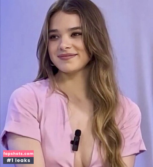 Hailee Steinfeld gallery photo #479