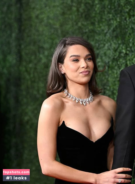 Hailee Steinfeld gallery photo #482